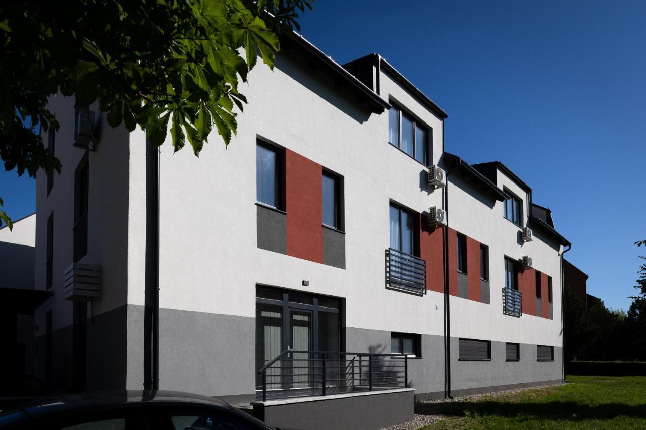Dotis Apartman تاتا المظهر الخارجي الصورة